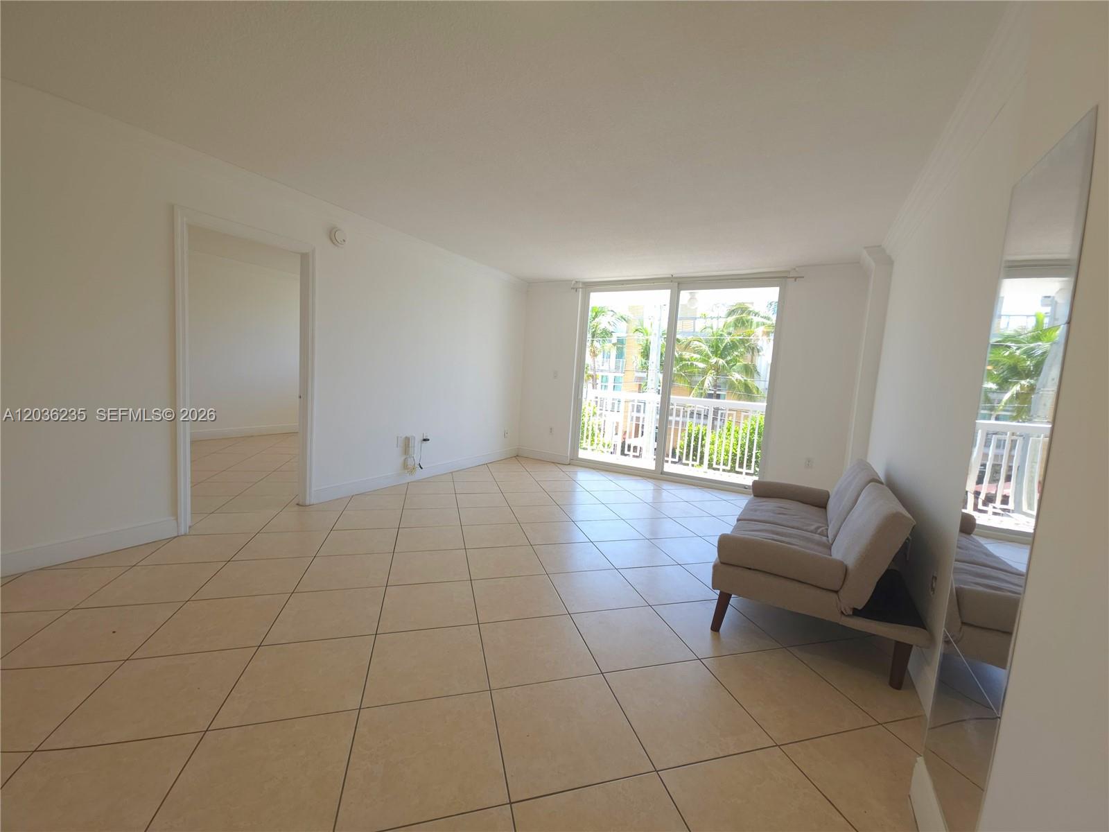 401 Ocean Dr # 304