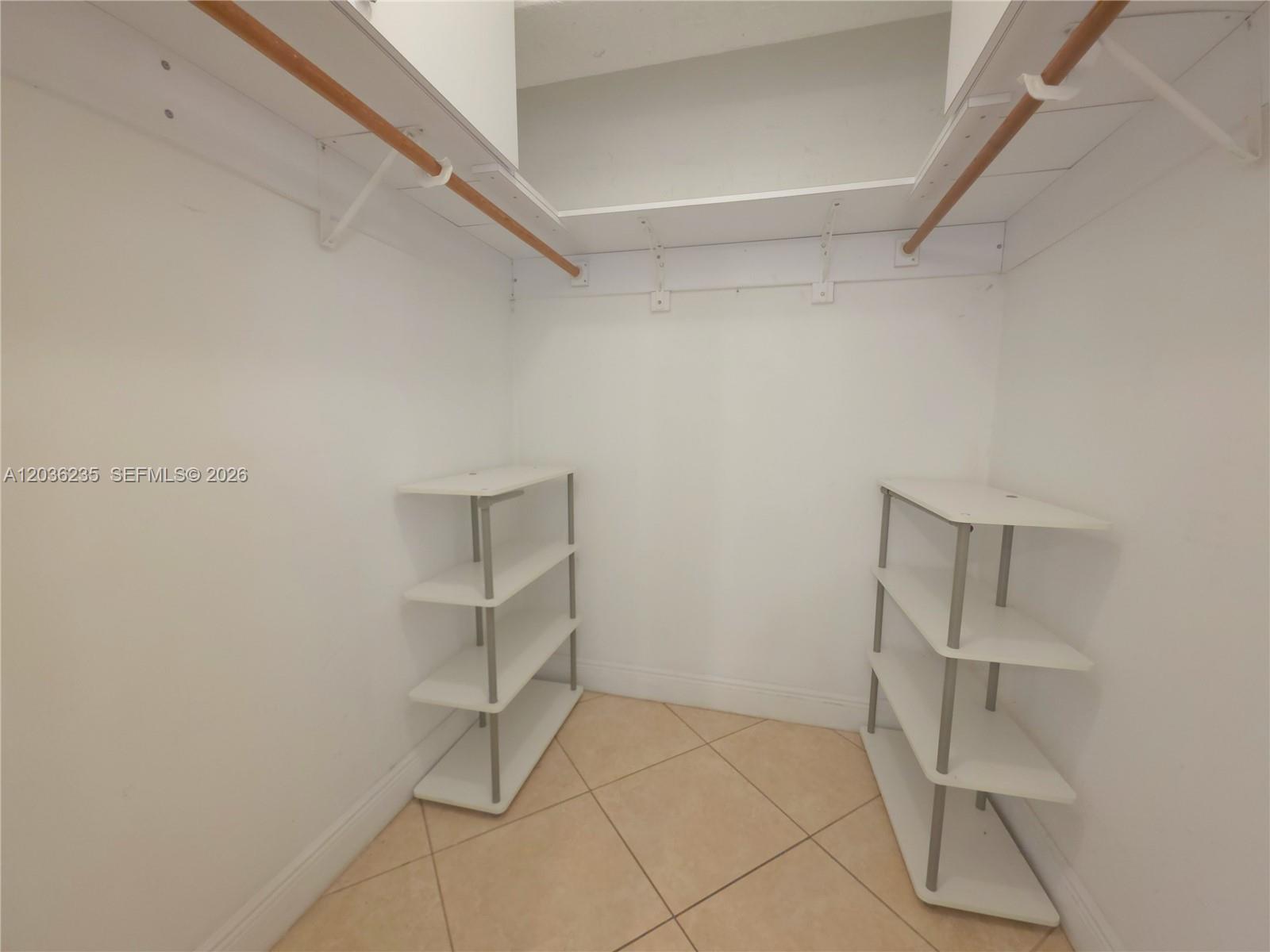 401 Ocean Dr # 304
