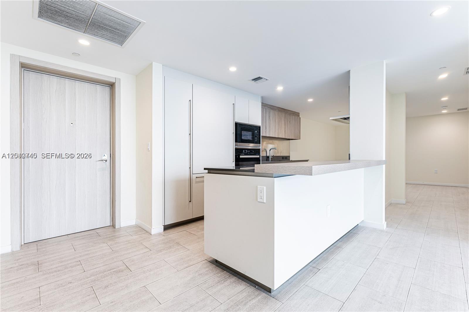 1000 Brickell Plz # 4906