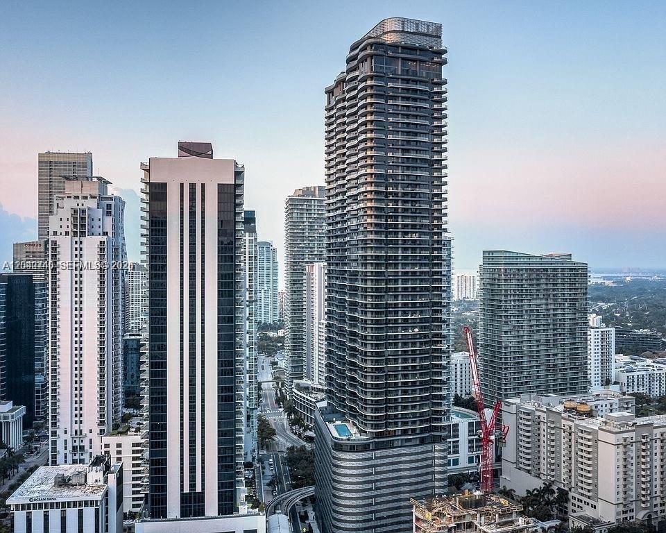 1000 Brickell Plz # 4906