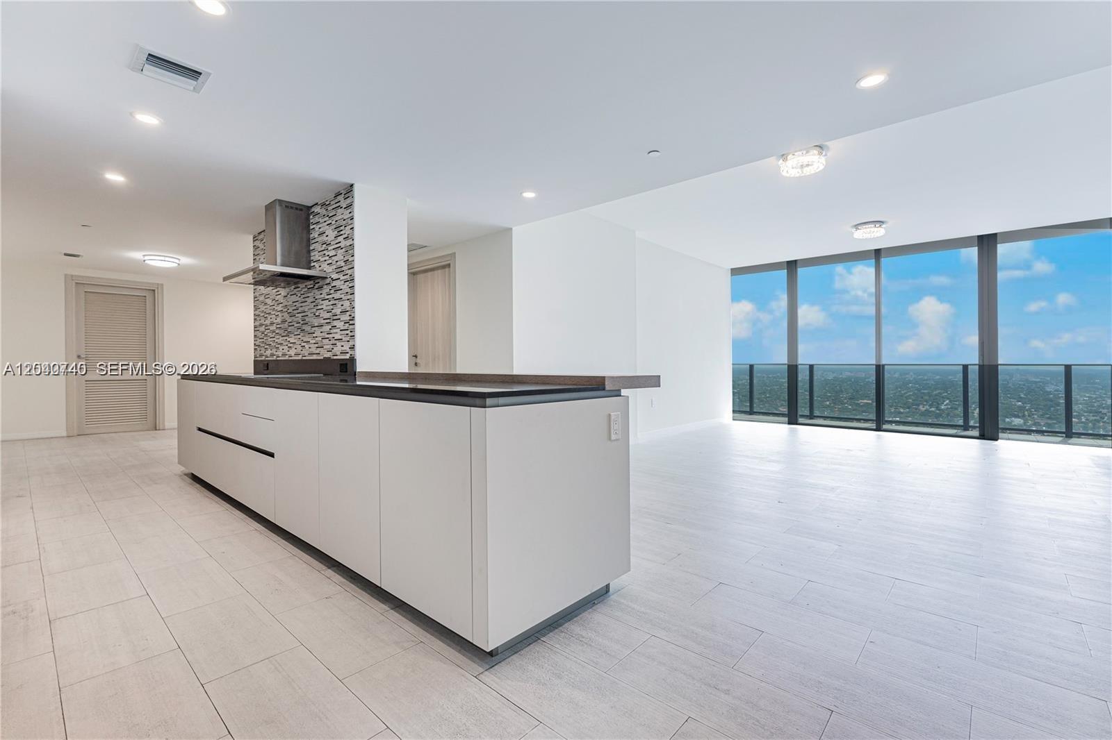 1000 Brickell Plz # 4906
