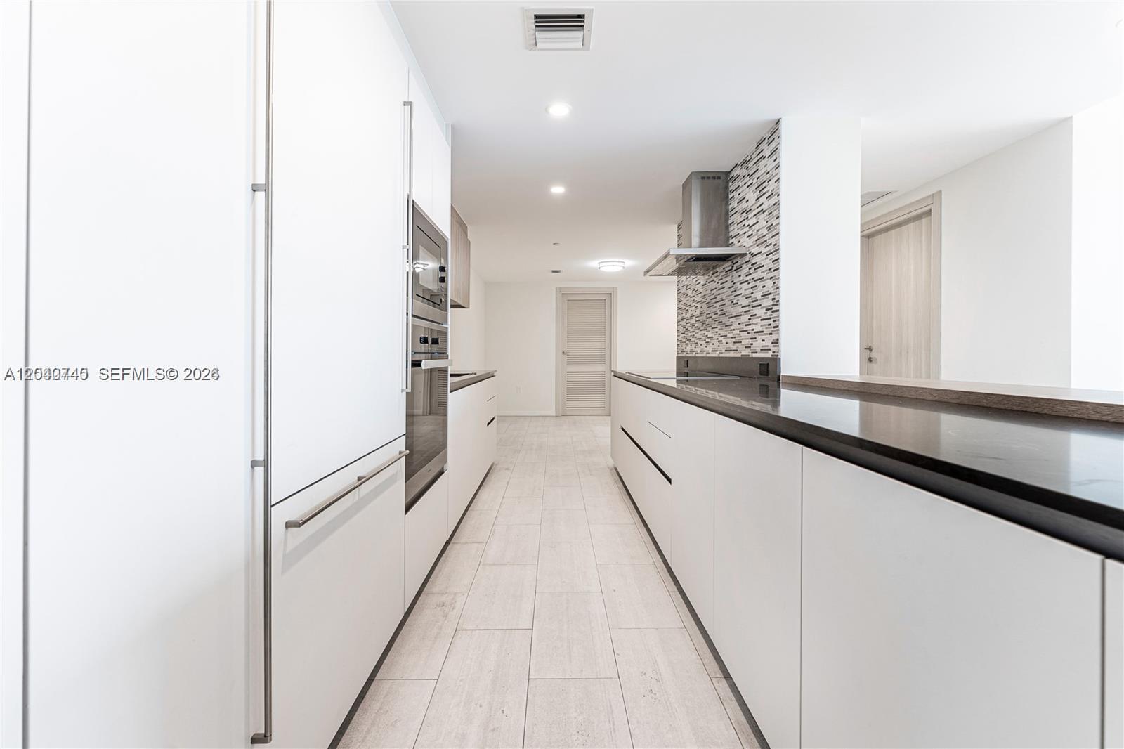 1000 Brickell Plz # 4906