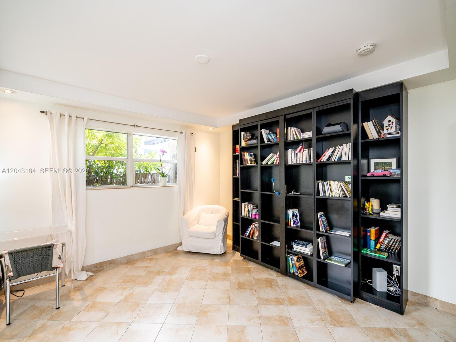 1127 S Meridian Ave # 1127 Unit: 7-1127