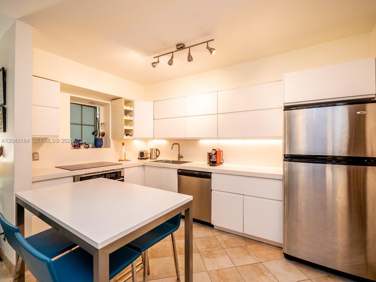 1127 S Meridian Ave # 1127 Unit: 7-1127
