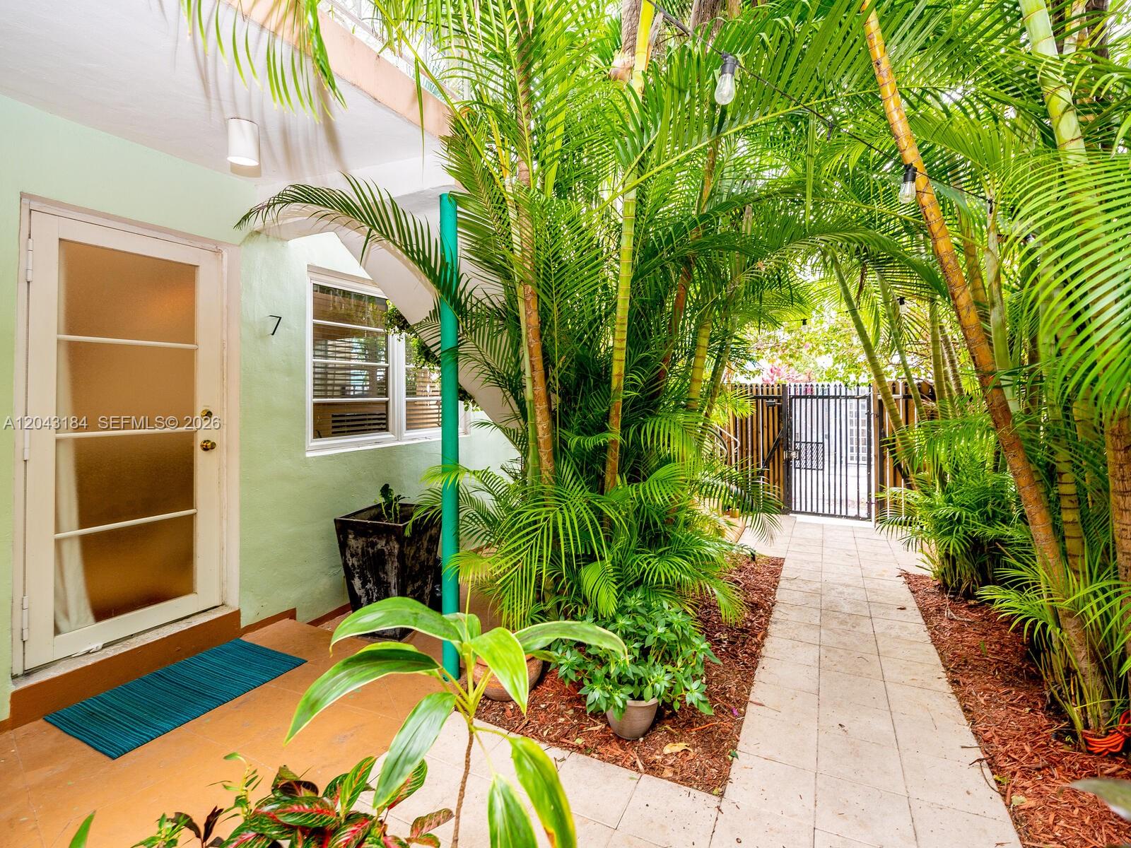 1127 S Meridian Ave # 1127 Unit: 7-1127