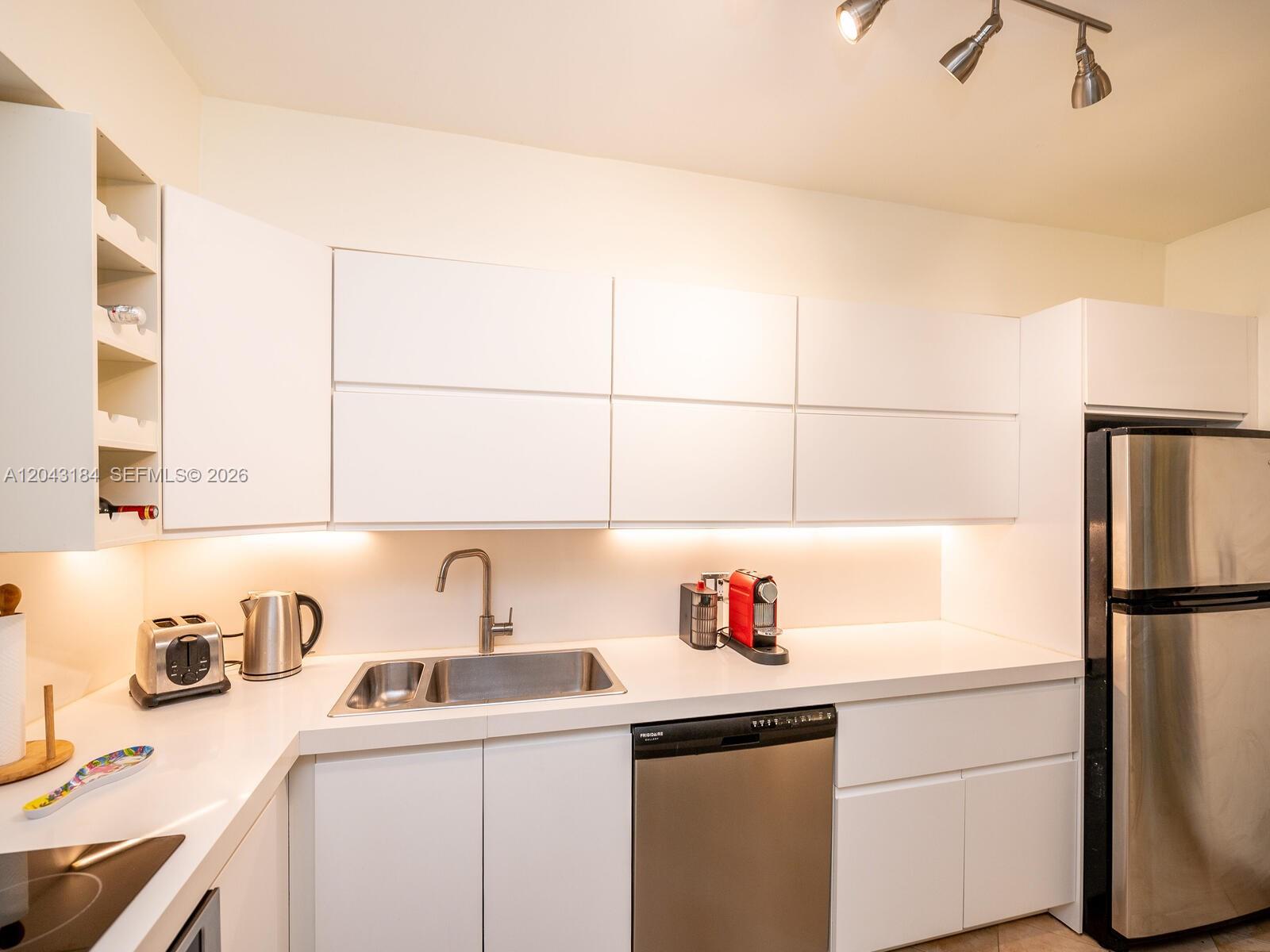1127 S Meridian Ave # 1127 Unit: 7-1127