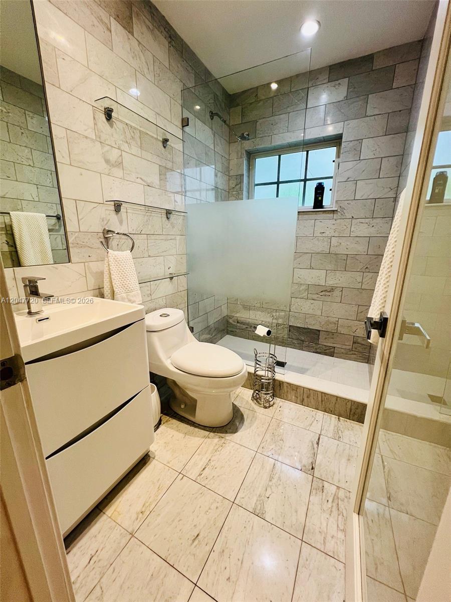 600 Euclid Ave # 5B