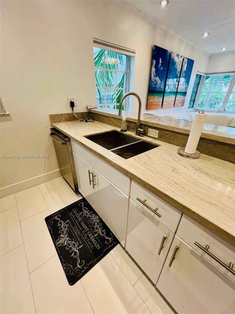 600 Euclid Ave # 5B