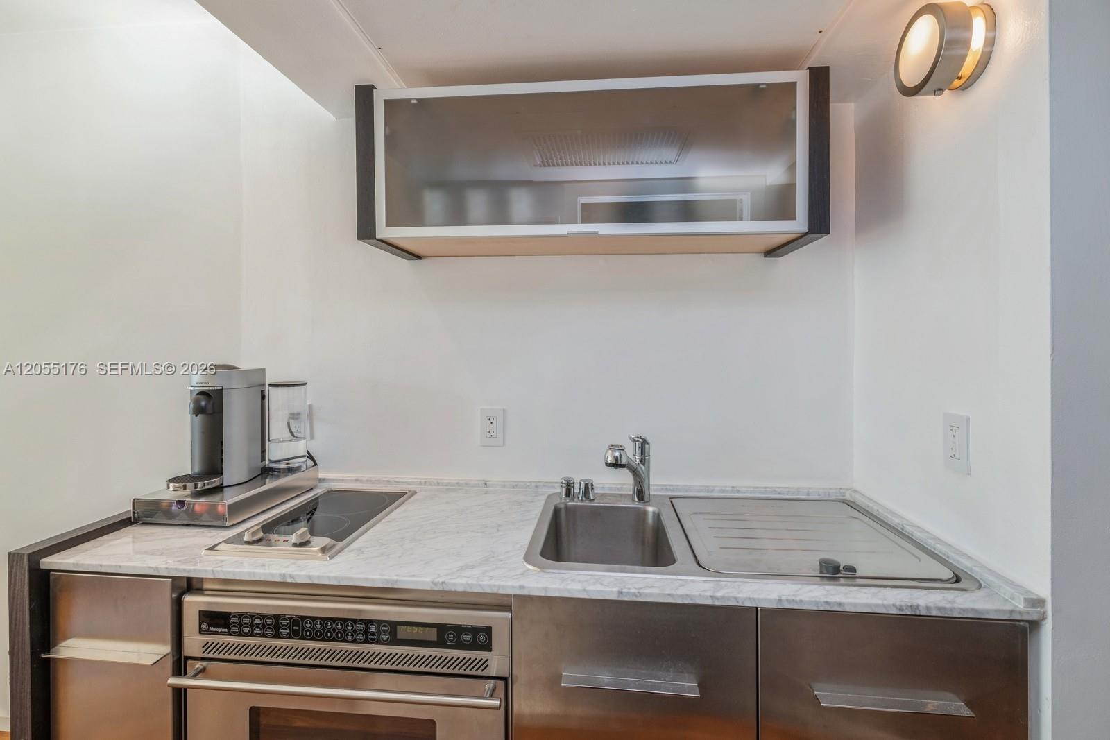1601 West Ave # 208