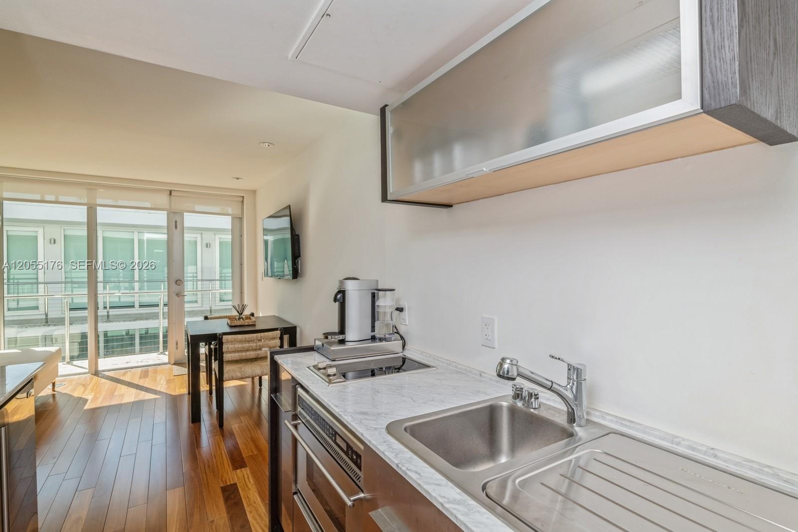 1601 West Ave # 208