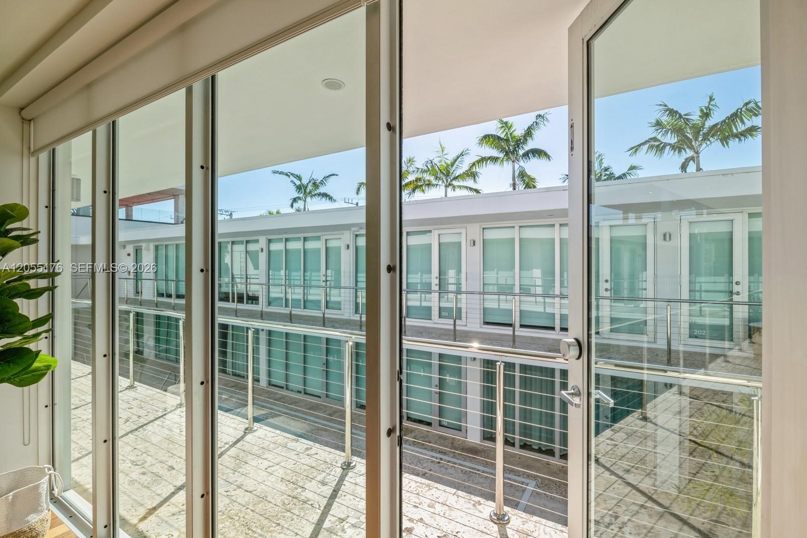 1601 West Ave # 208