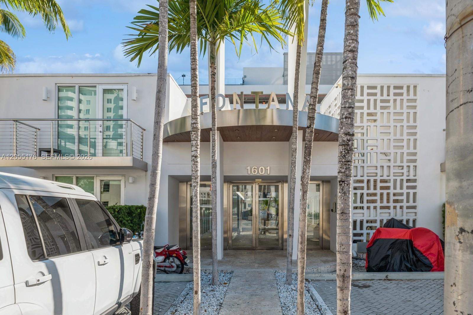 1601 West Ave # 208