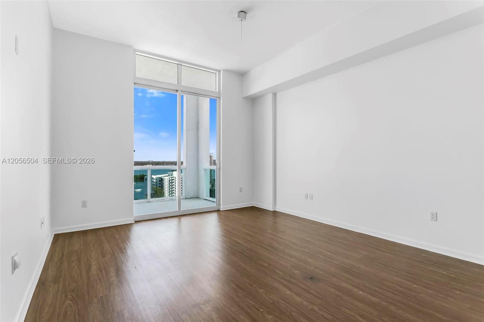 7900 Harbor Island Dr Unit: PH19