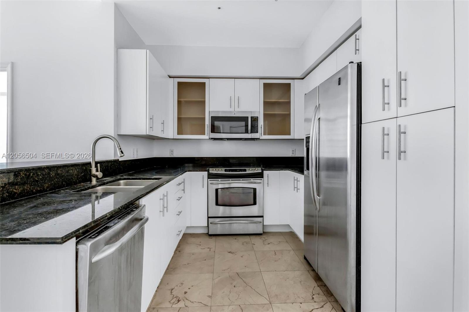 7900 Harbor Island Dr Unit: PH19