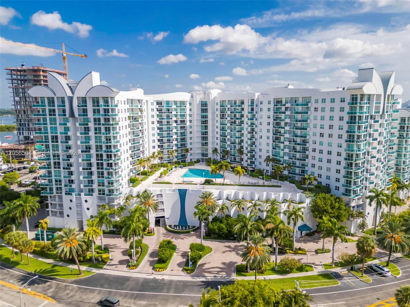 7900 Harbor Island Dr Unit: PH19
