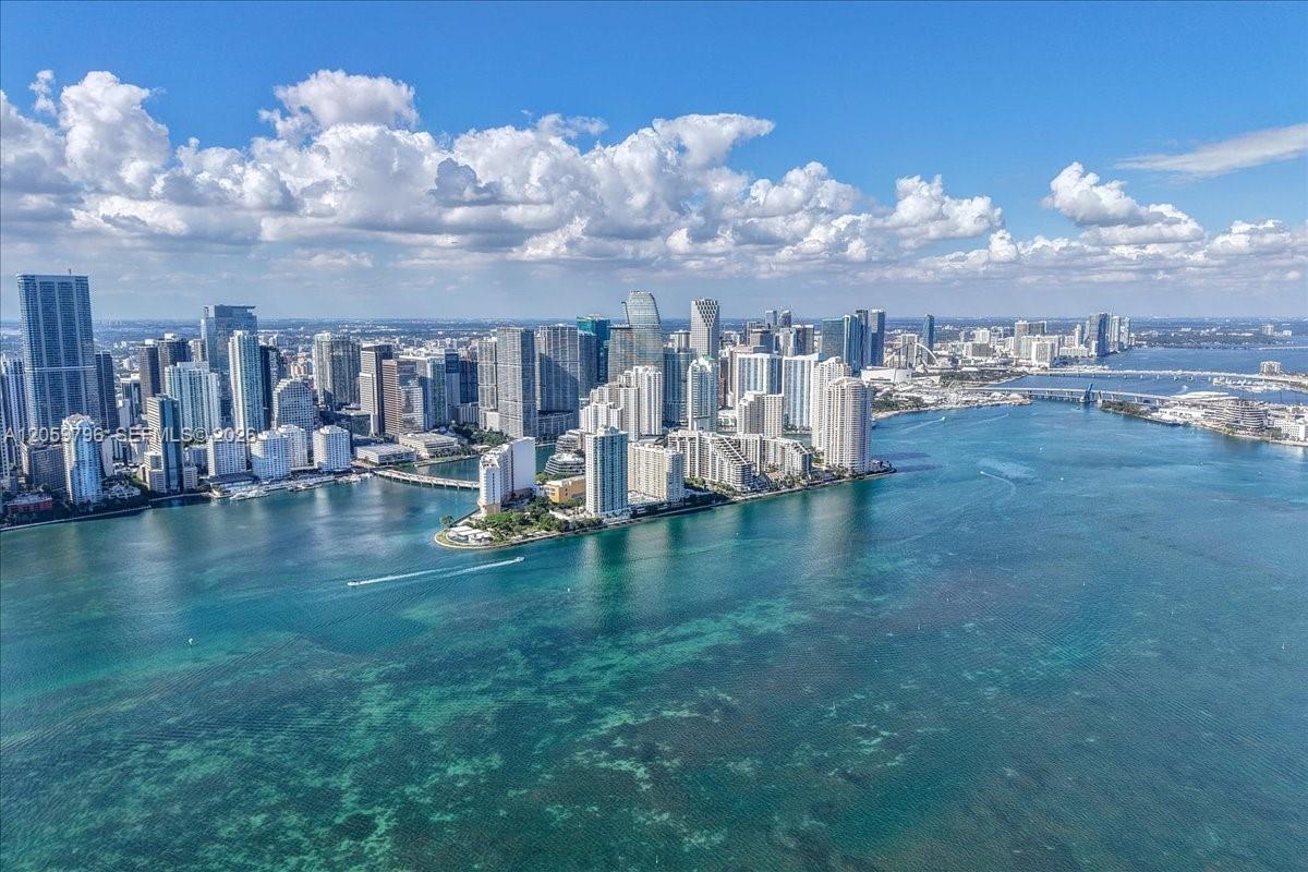 1300 S Miami Ave Unit: UPH5