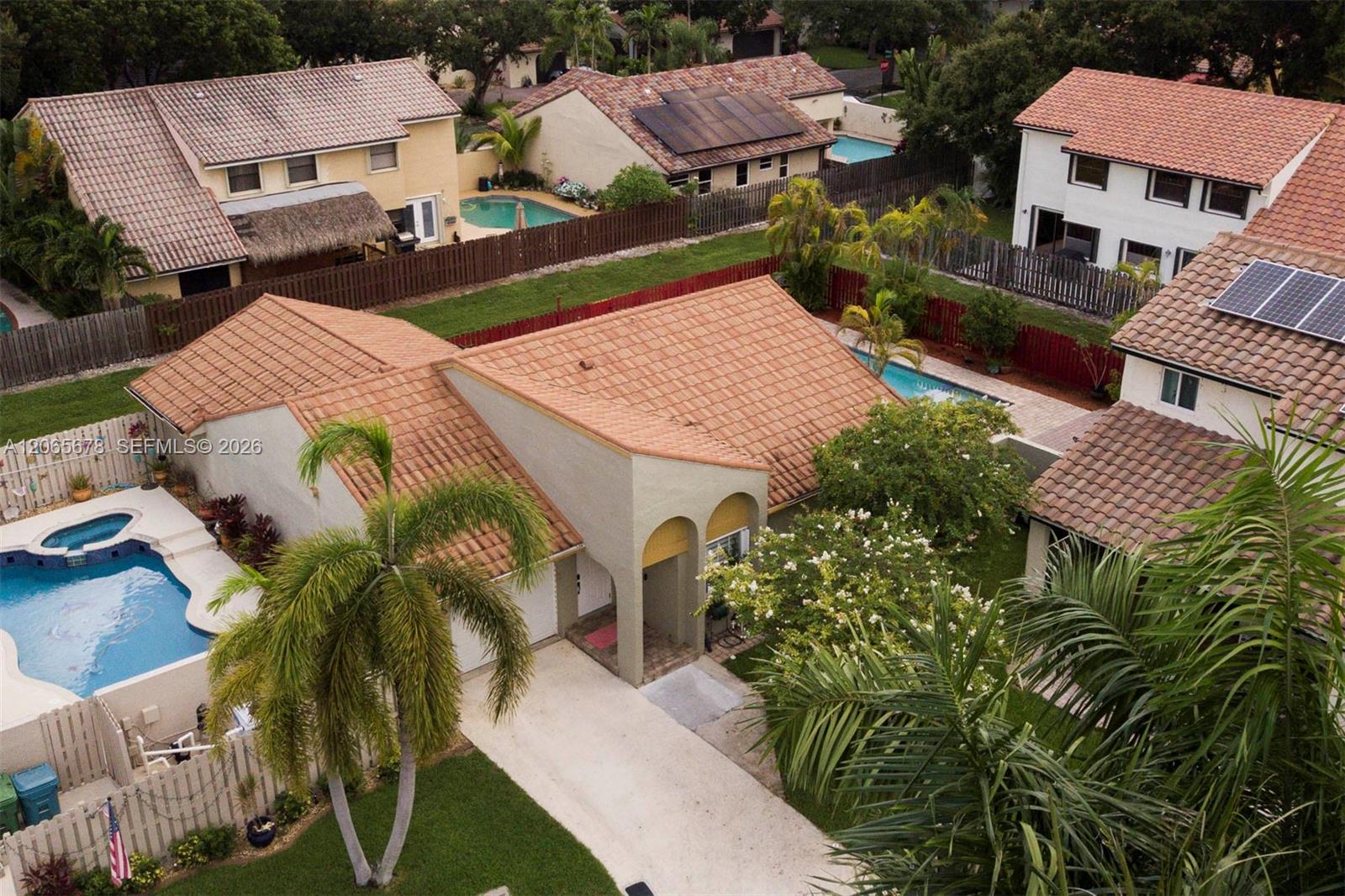 2905 Albatross Dr