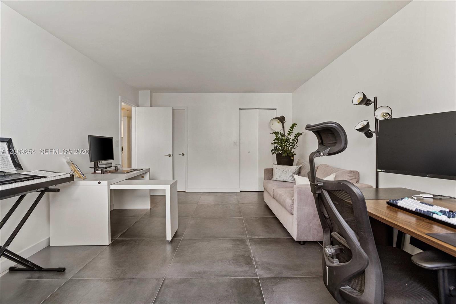 540 Brickell Key Dr # 1519
