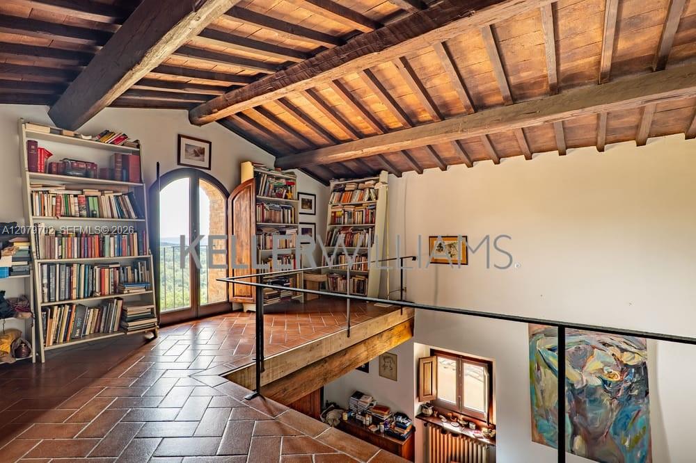Luxurt Villa for Sale in Tuscany Max Mlekus Italy