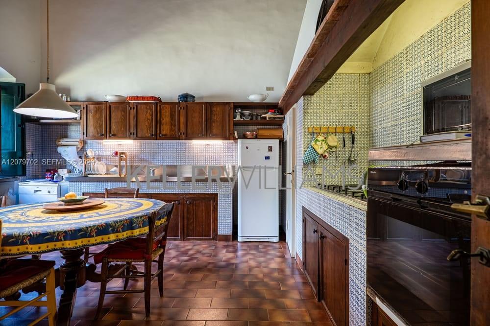 Luxurt Villa for Sale in Tuscany Max Mlekus Italy