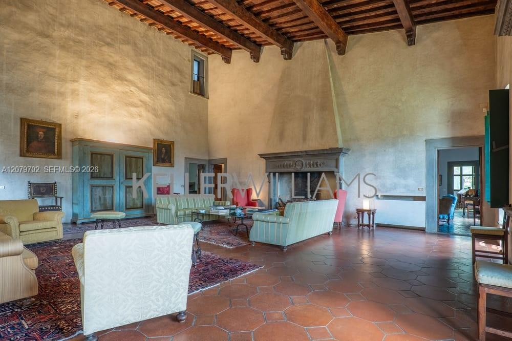 Luxurt Villa for Sale in Tuscany Max Mlekus Italy