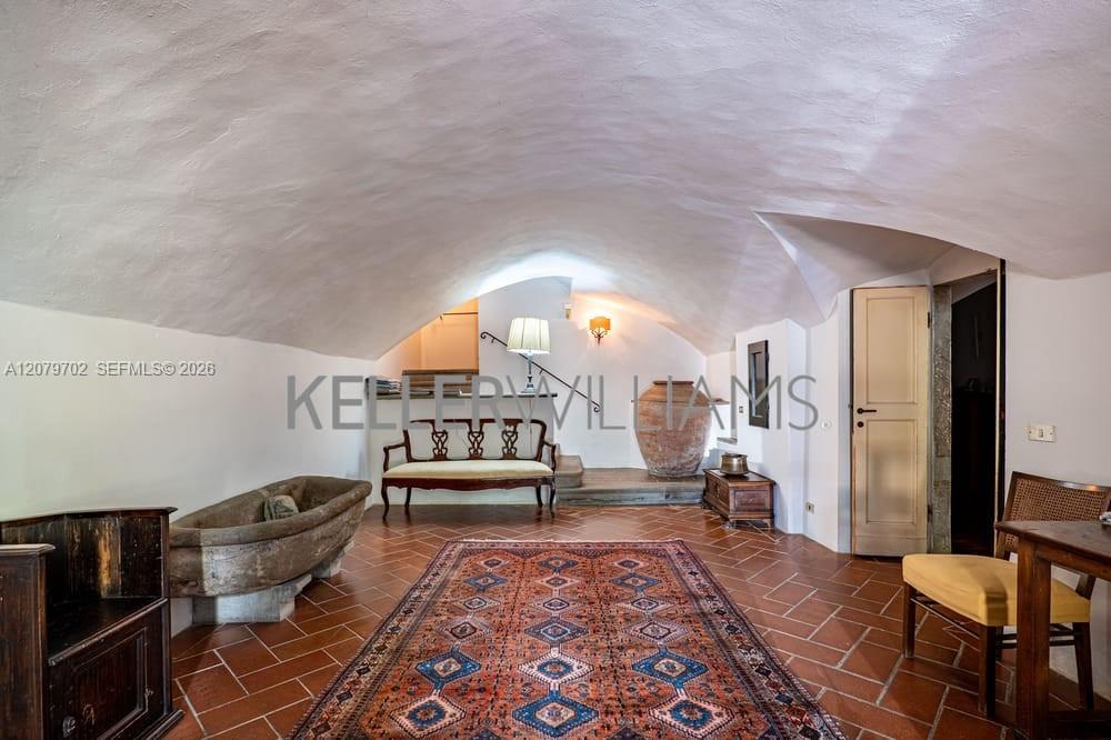 Luxurt Villa for Sale in Tuscany Max Mlekus Italy