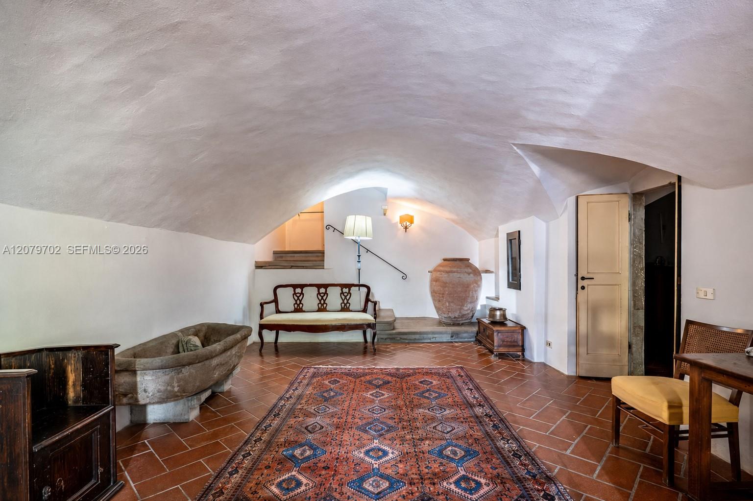 Luxurt Villa for Sale in Tuscany Max Mlekus Italy