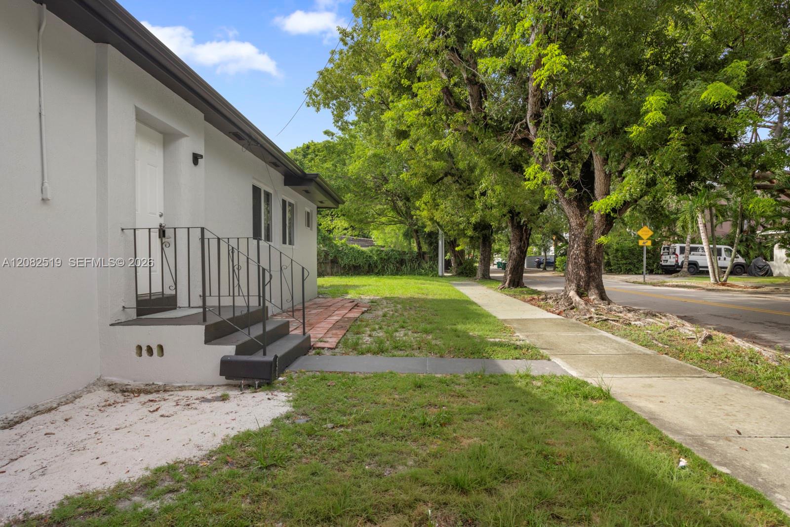2375 SW 16 Ave # B