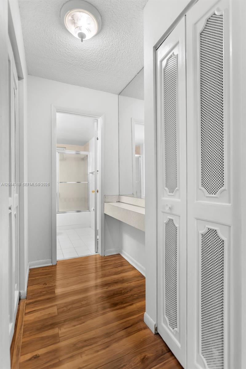 1666 West Ave # 211