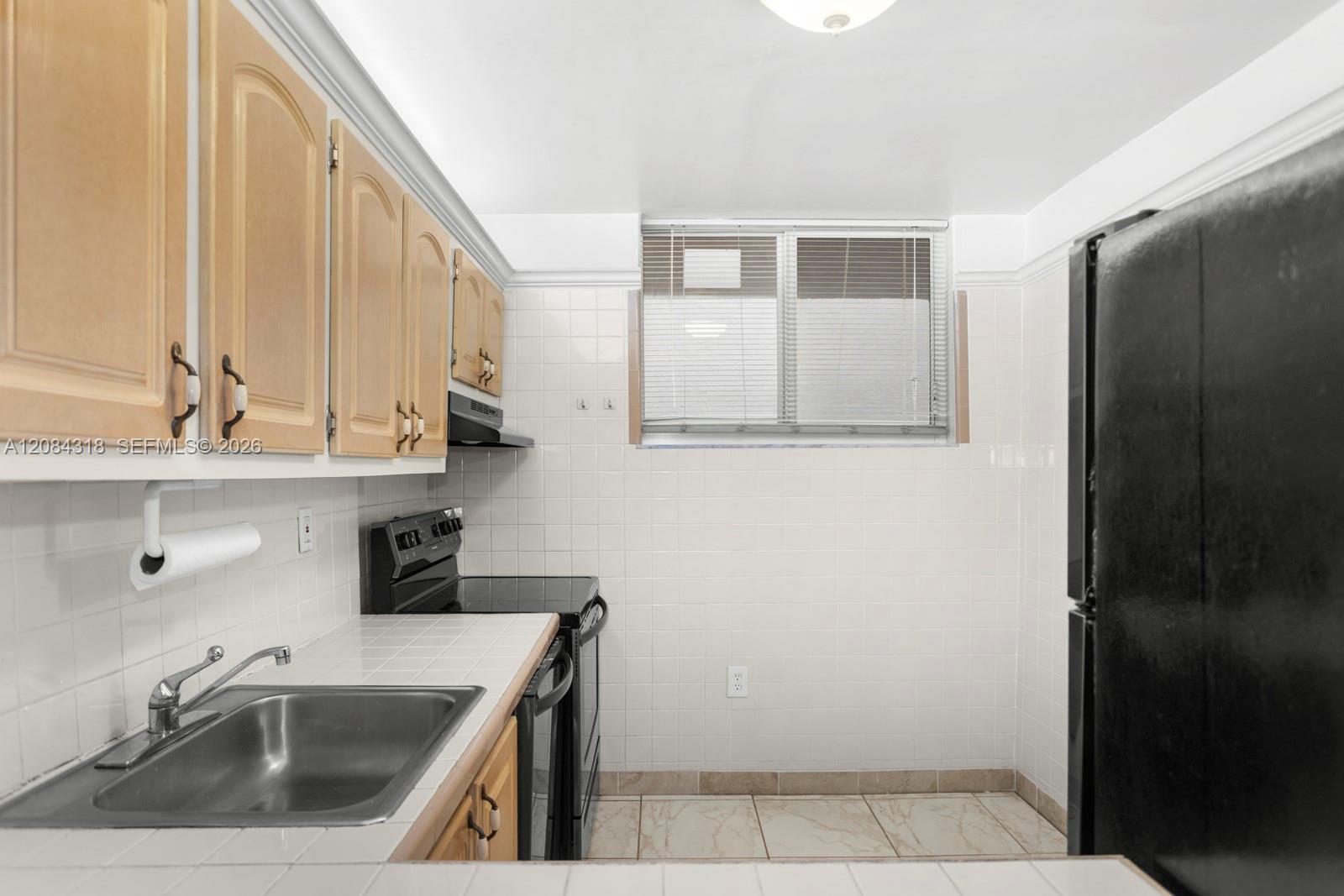 1666 West Ave # 211
