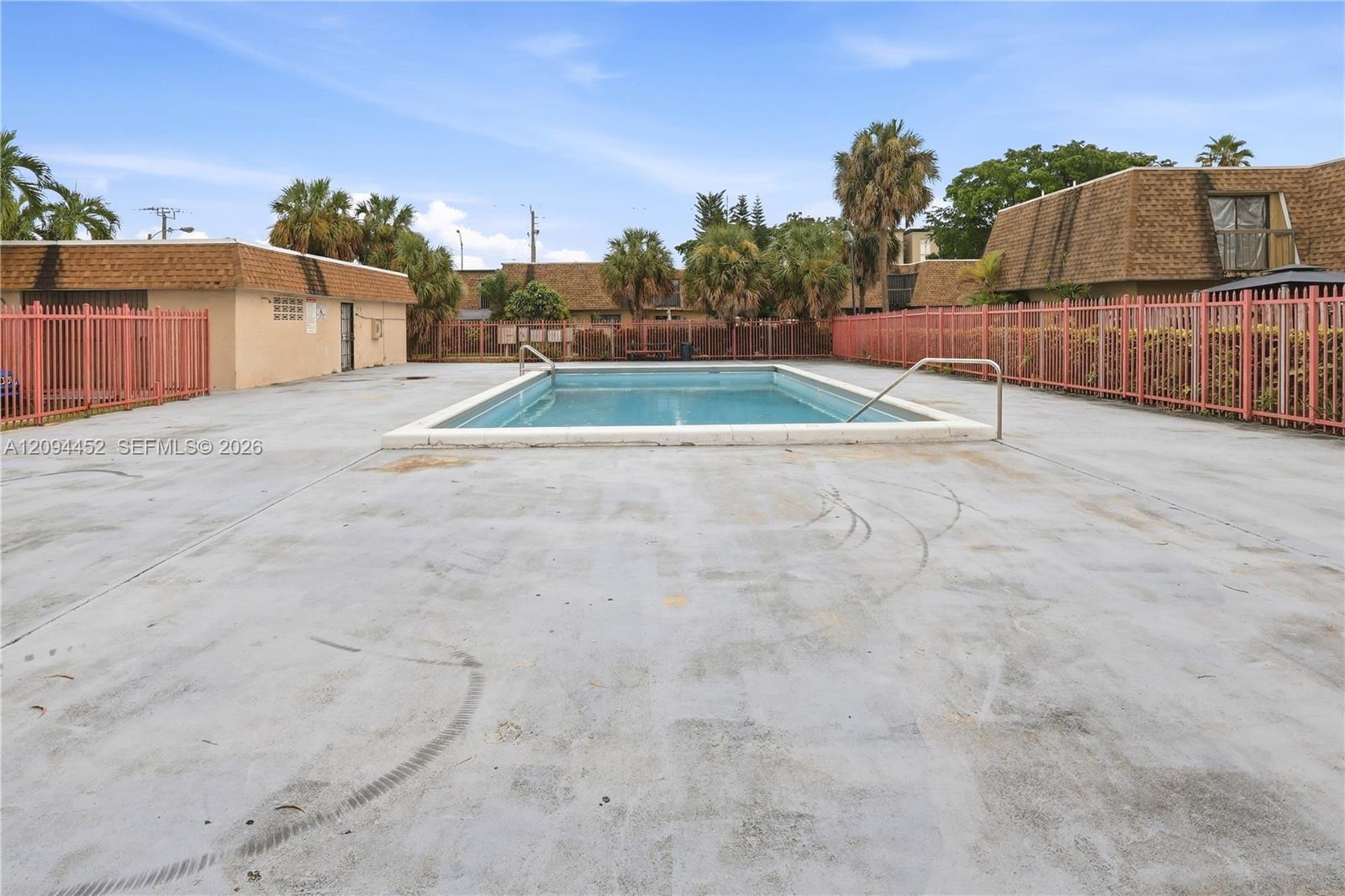 2655 W 67th Pl # 13 Unit: 14-13