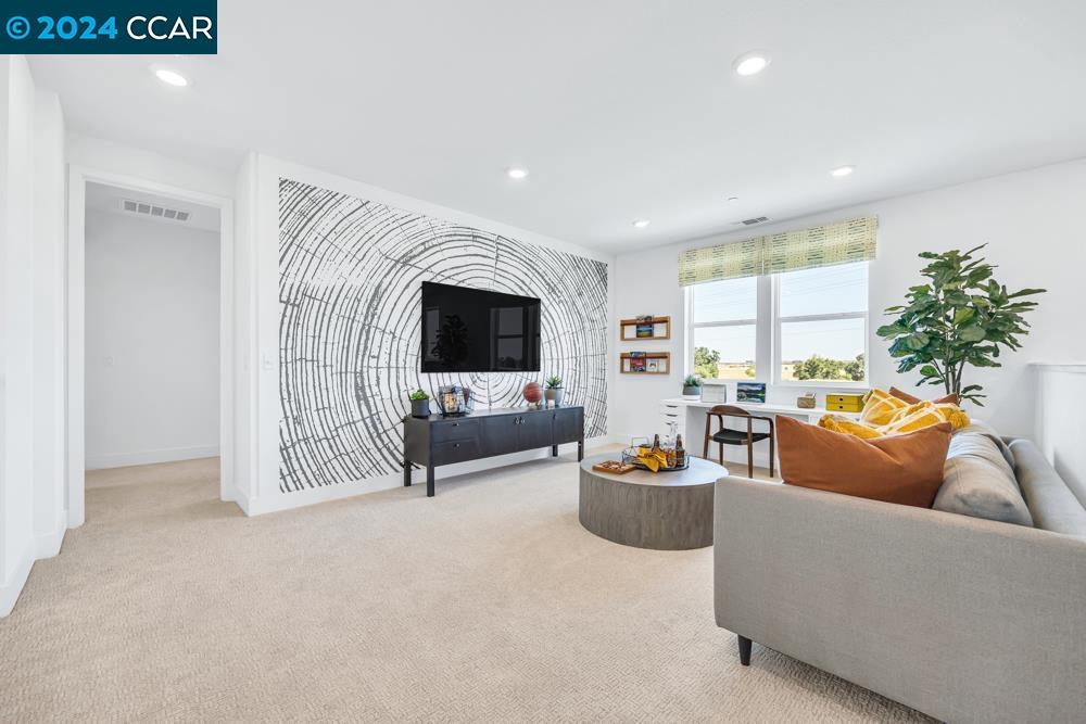 3017 Mosaic Way