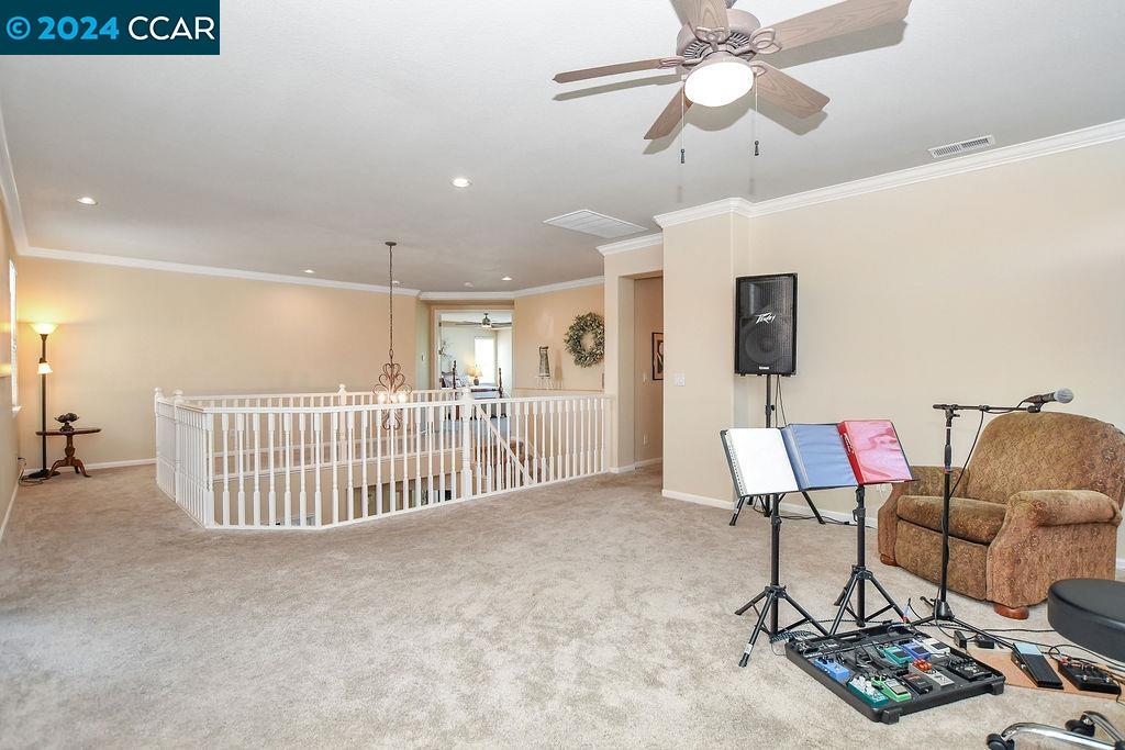 601 Campania Ct