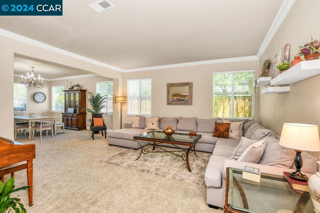 601 Campania Ct