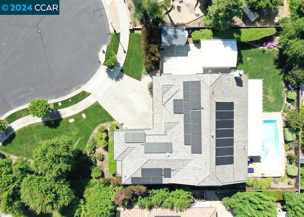 601 Campania Ct