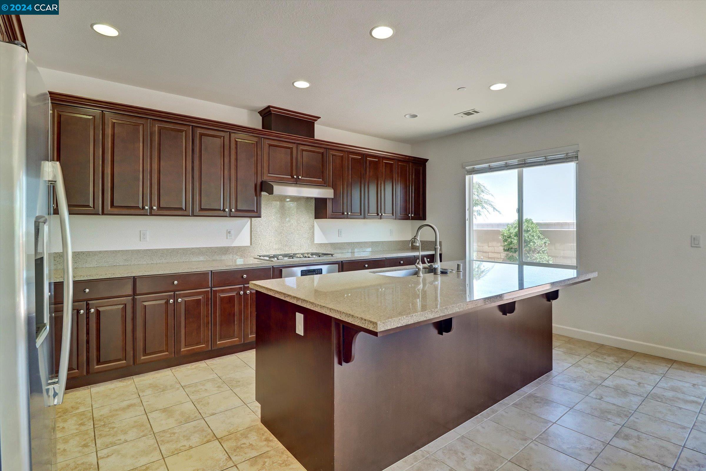 1418 Ridgefield Court