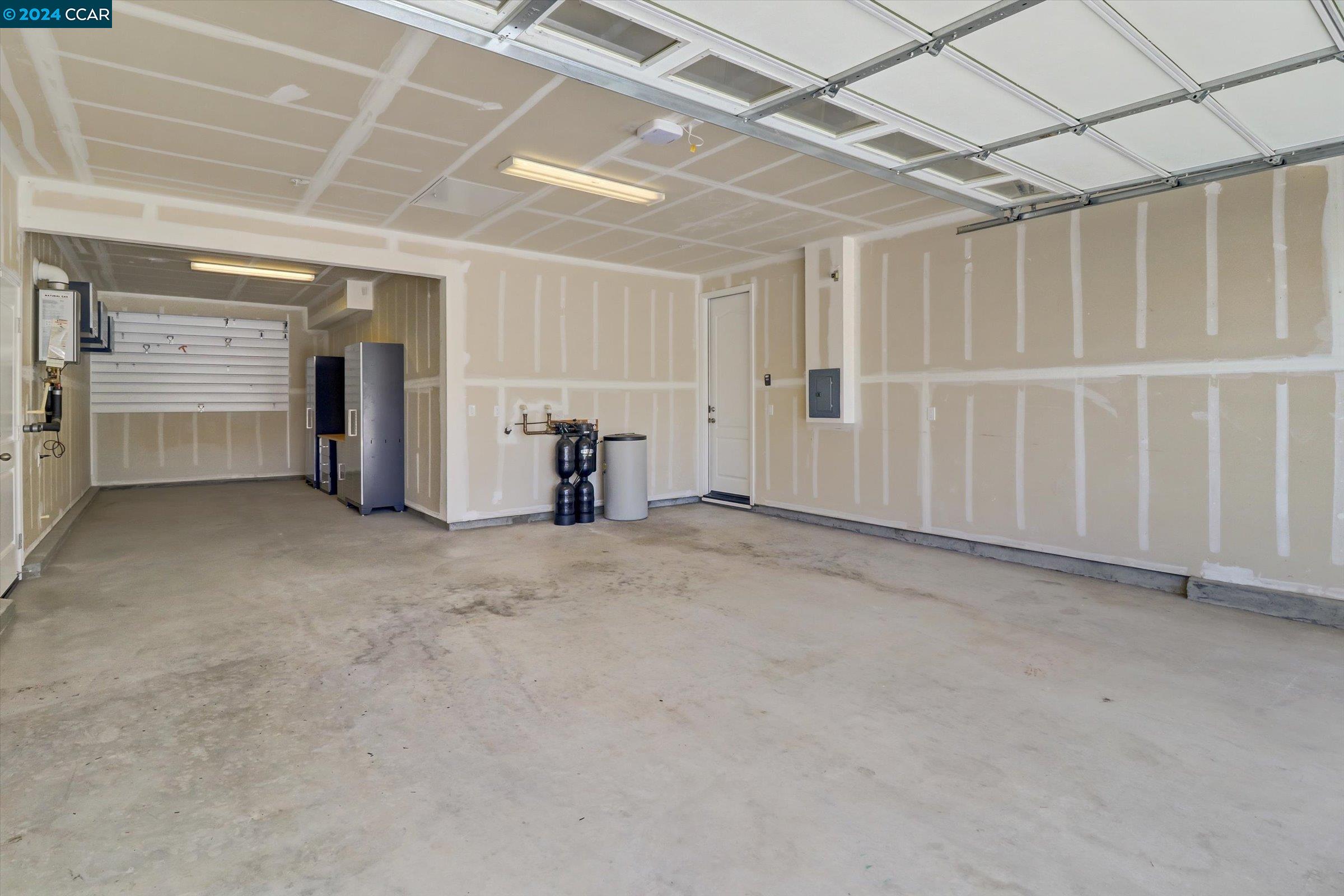 1418 Ridgefield Court
