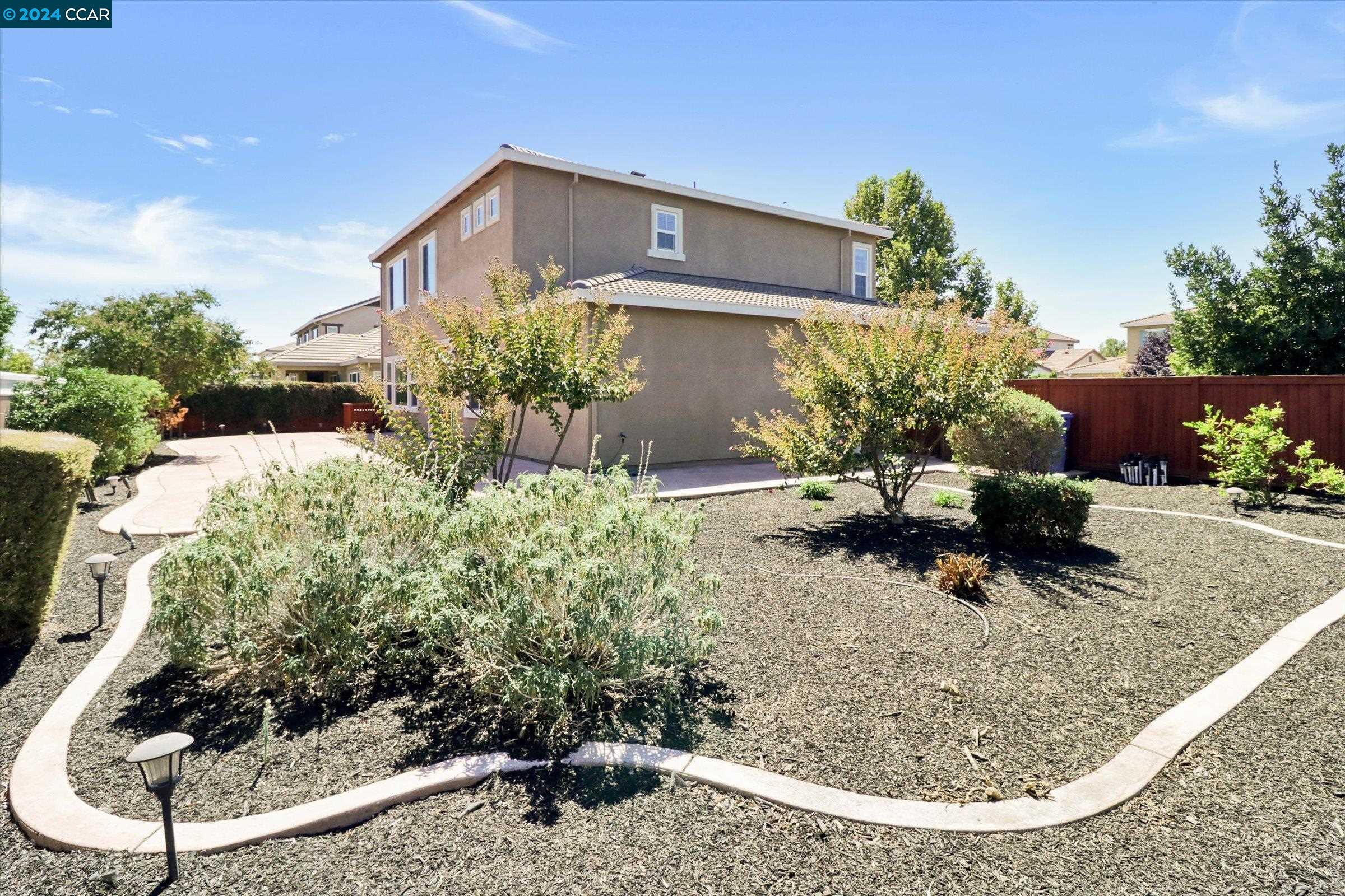 1418 Ridgefield Court