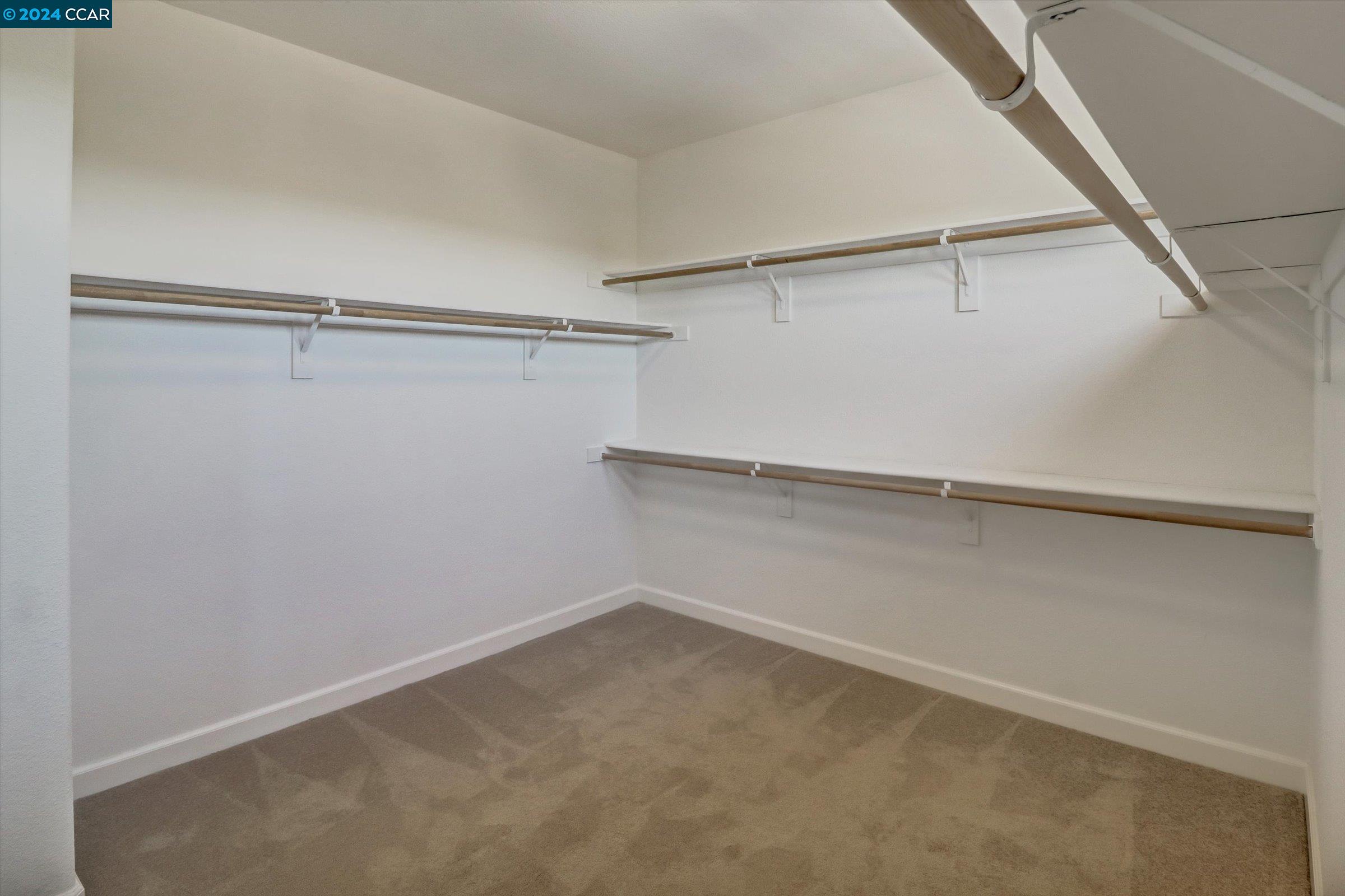 1418 Ridgefield Court
