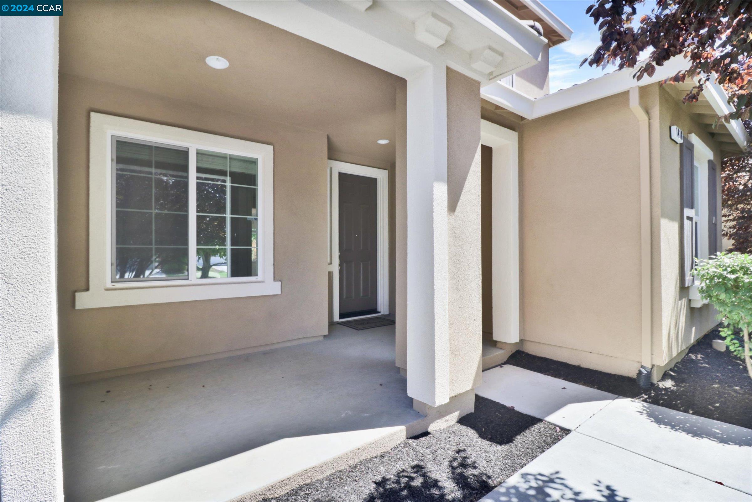 1418 Ridgefield Court