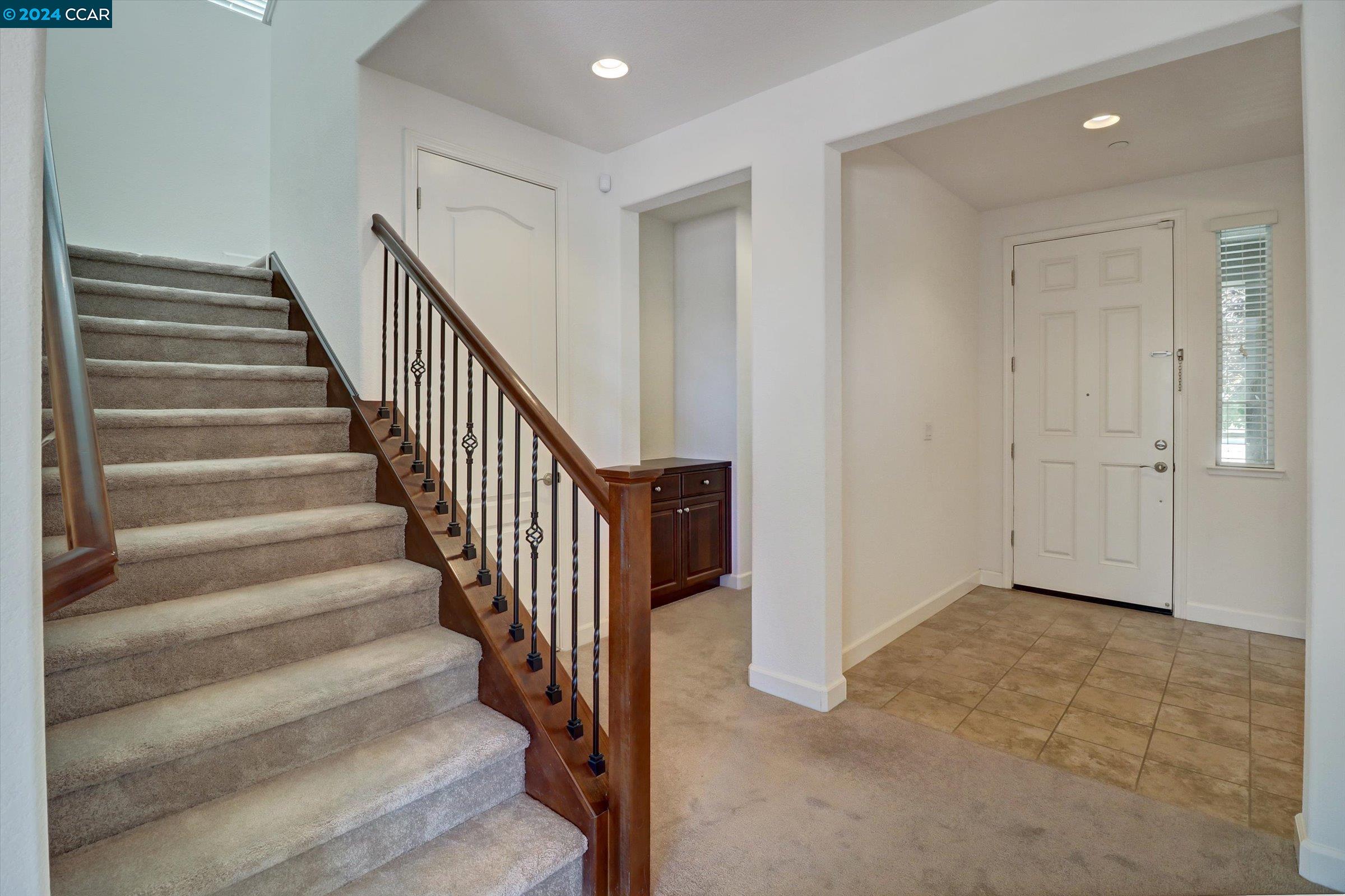 1418 Ridgefield Court