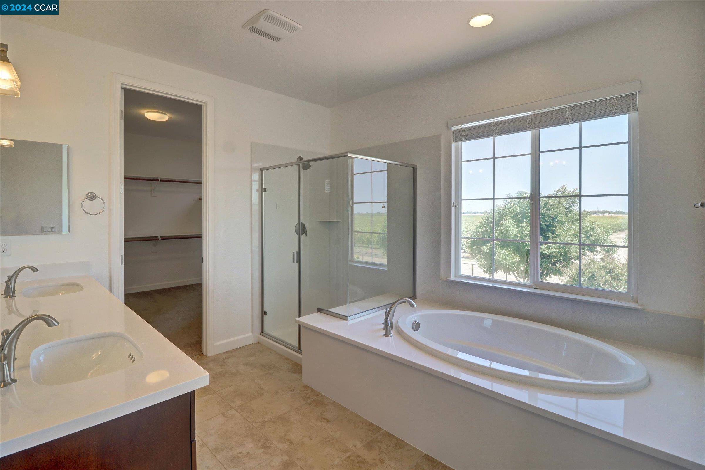 1418 Ridgefield Court