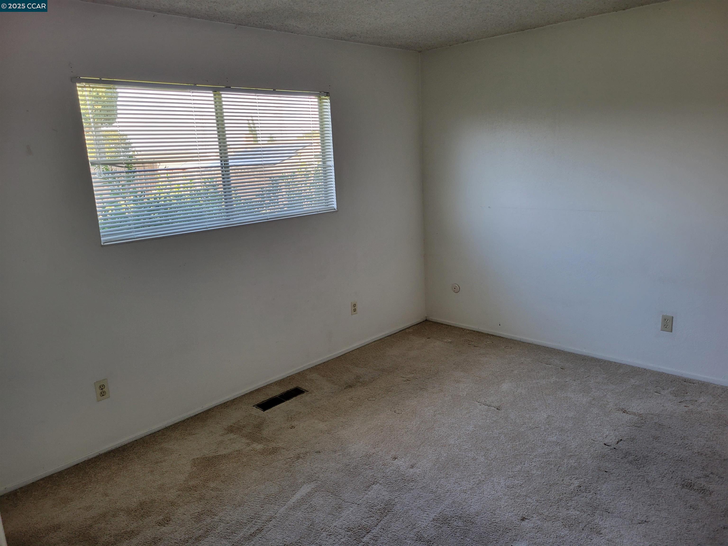373 Atherton Ave