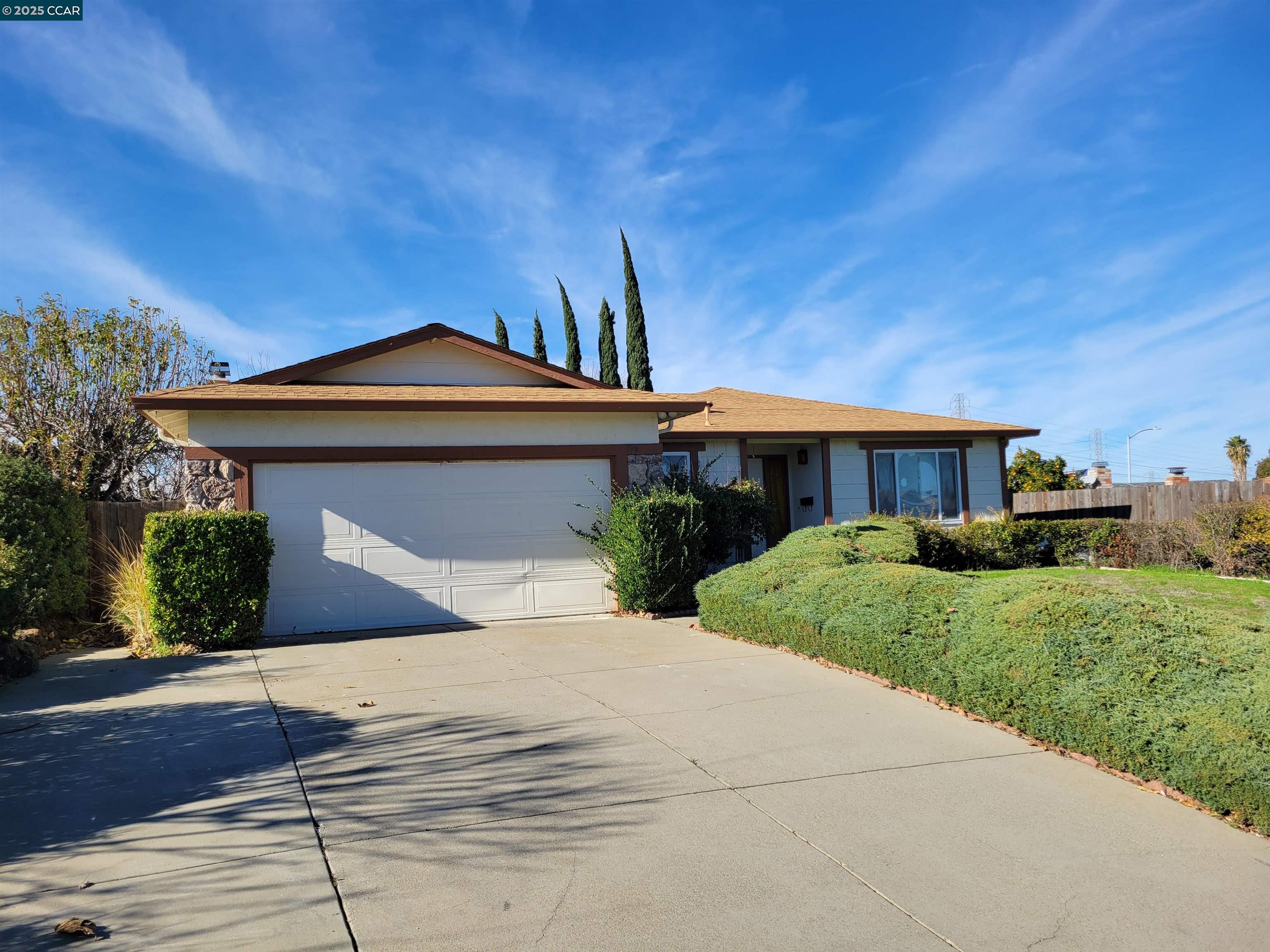 373 Atherton Ave