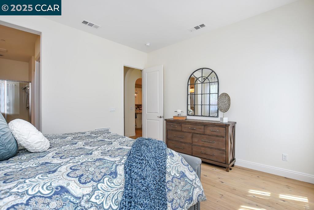1746 Veneto Ln