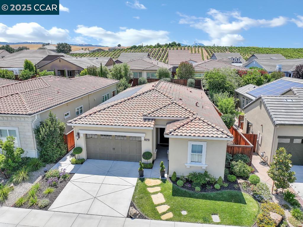 1746 Veneto Ln