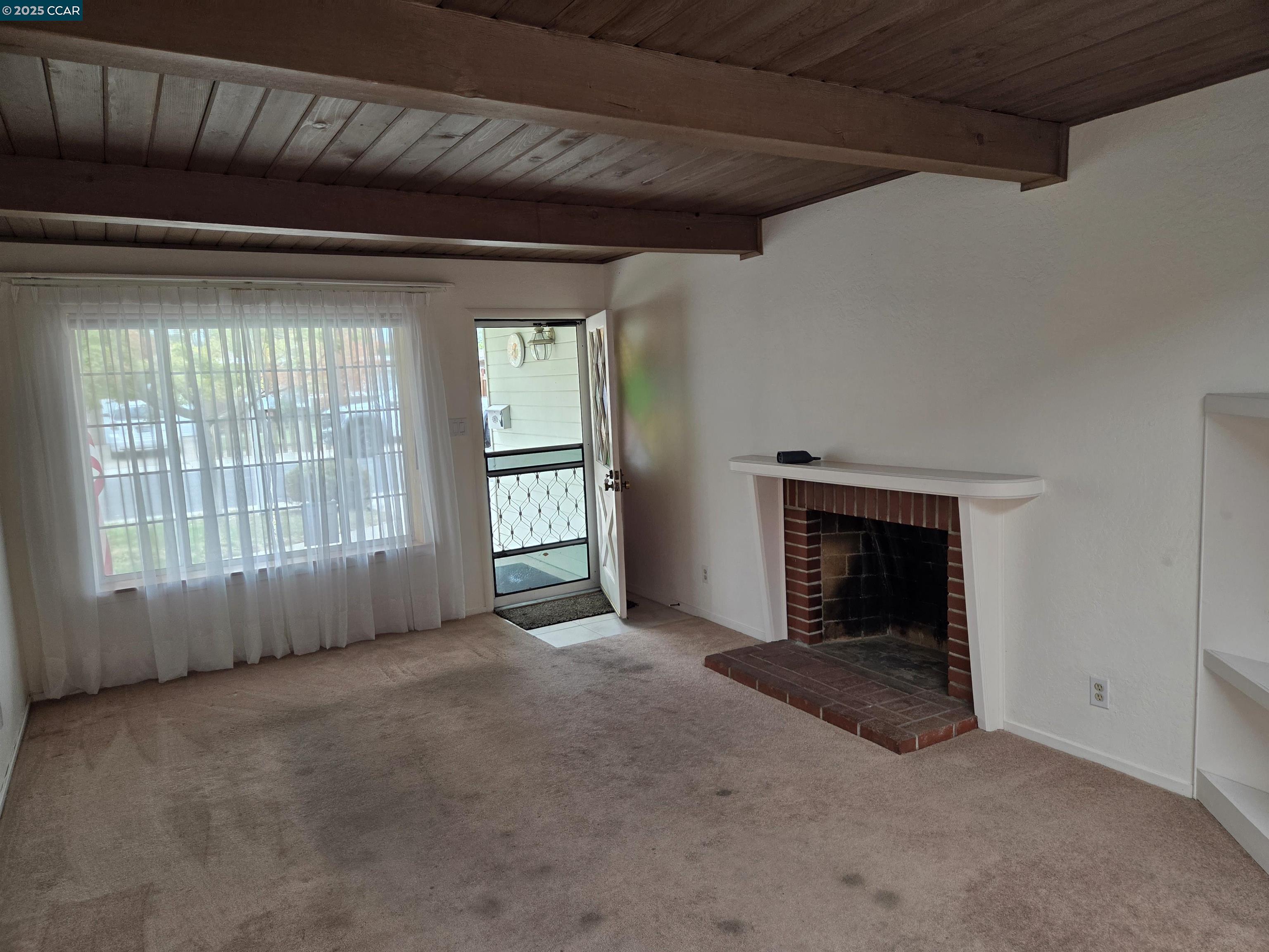 3167 Hacienda Dr