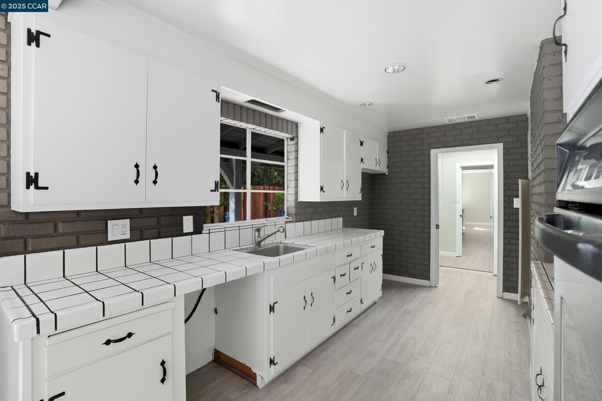 1016 Stone Valley Rd