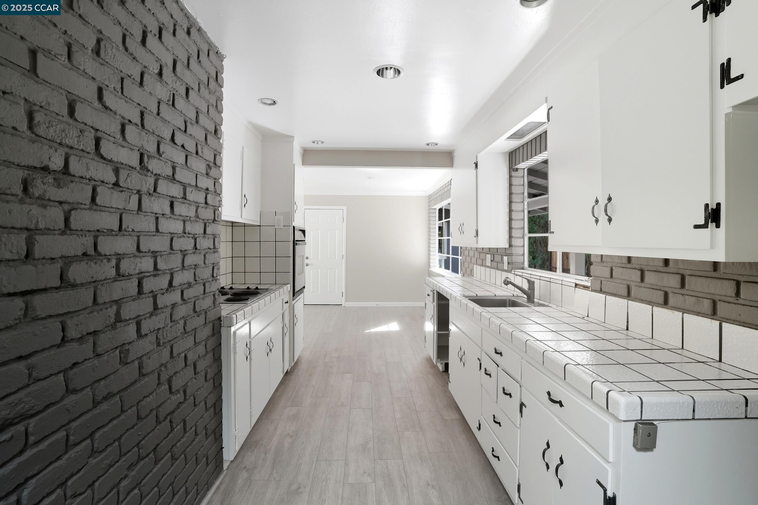 1016 Stone Valley Rd