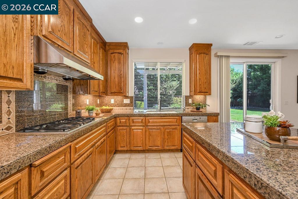 2320 Demartini Ln